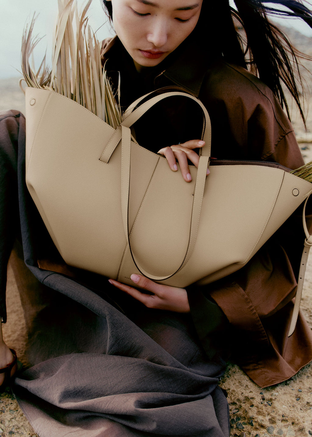 Cyme - Textured Sand