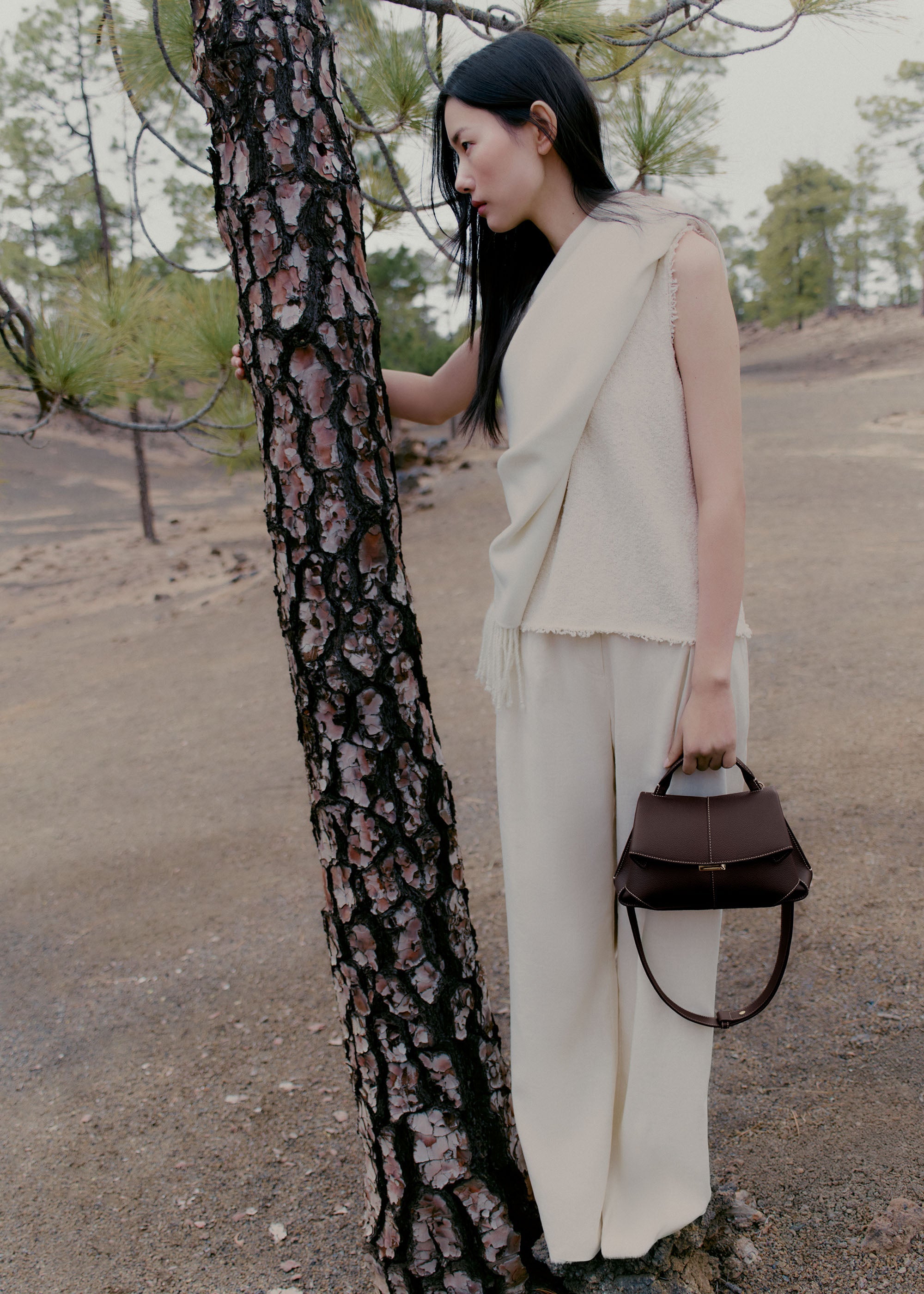 Mokki Mini -Textured Ebony