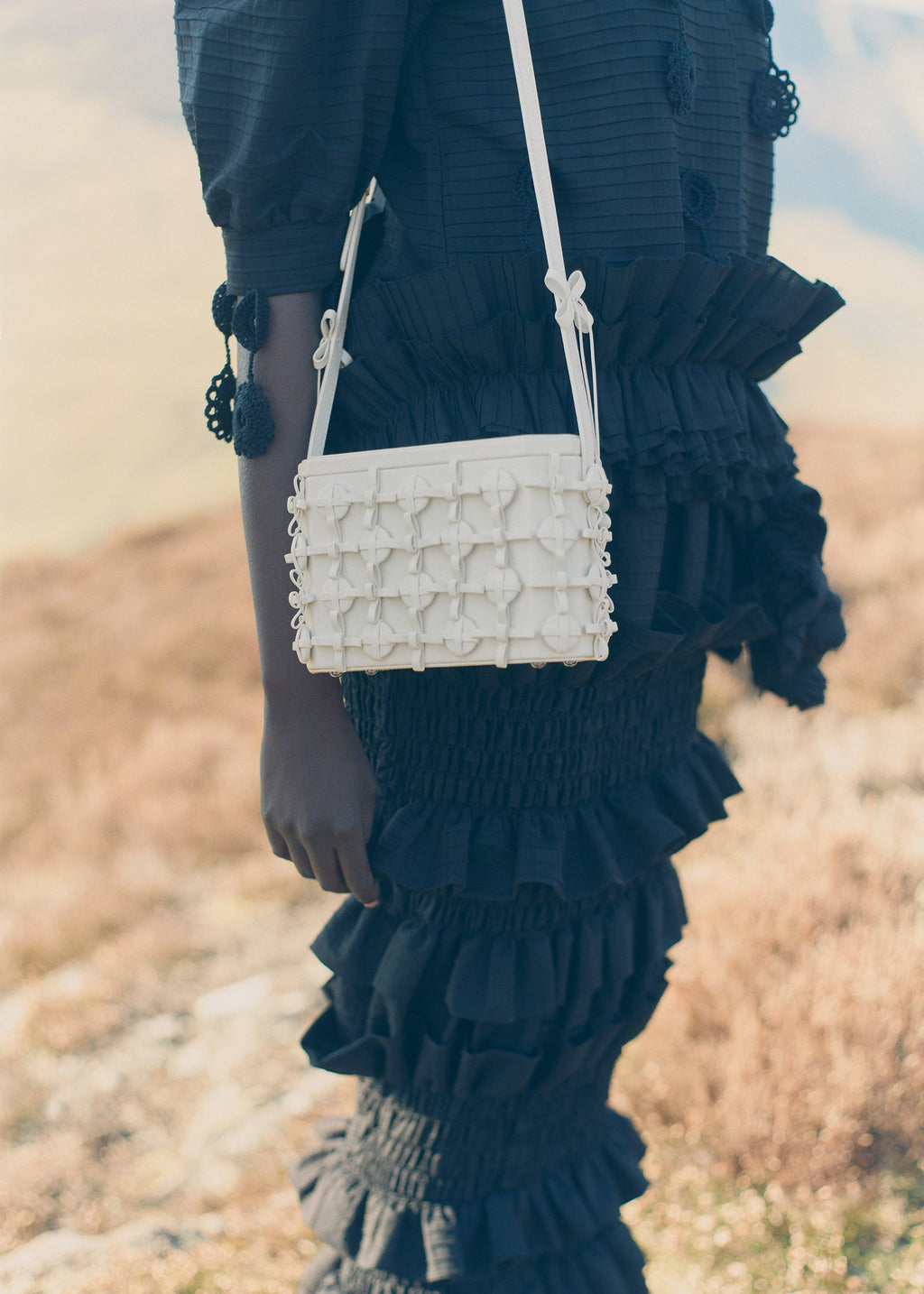 Button Bow Box - Porcelain